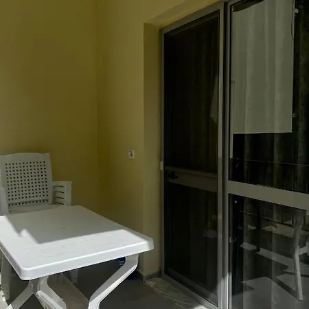 2d 1 Apartment Golem (Tirana)